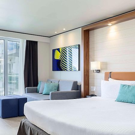 Sonesta Maho Beach All Inclusive Resort Casino & Spa Exterior photo