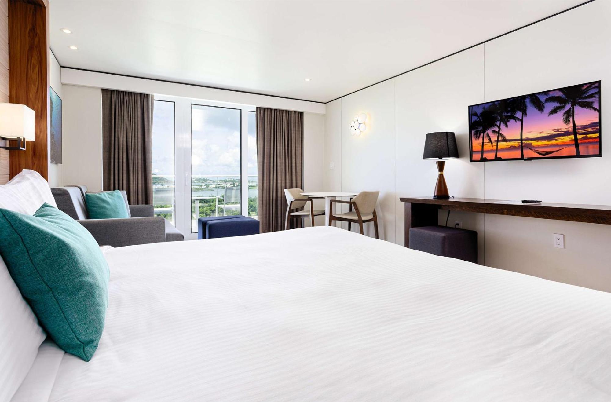 Sonesta Maho Beach All Inclusive Resort Casino & Spa Exterior photo